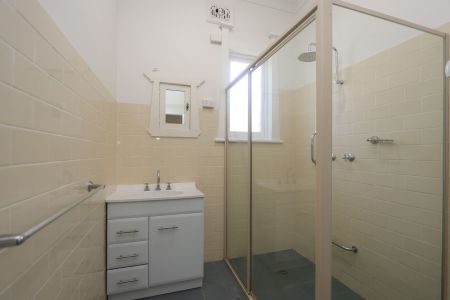 34 Addison Street, Goulburn - Photo 5