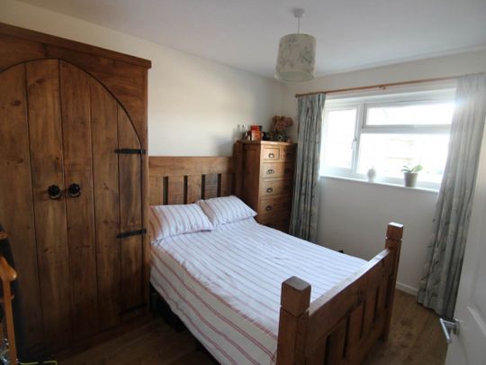 Worle, Weston-super-Mare, North Somerset - Photo 1