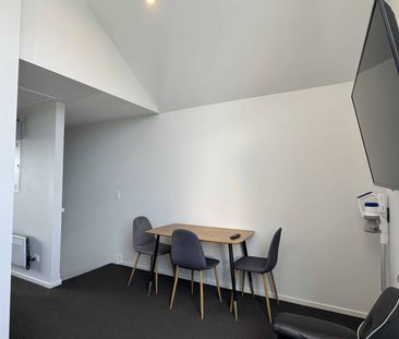 St. Albans, 2 bedrooms - Photo 2