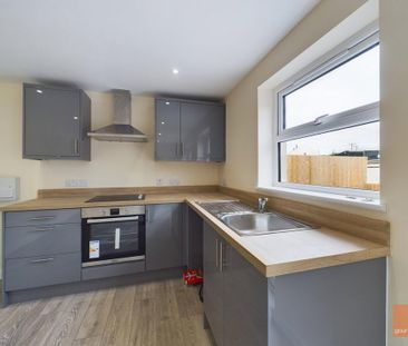 3 bedroom detached house to rent - Photo 4