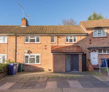 Moat Crescent, Finchley, N3 - Photo 2