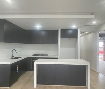 Modern 3-Bedroom Home in a Family-Friendly Tarneit Location - Photo 5