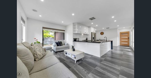 Modern Low Maintenance Living in the Heart of Hoppers Crossing! APPLICATIONS NOW OPEN - Photo 1