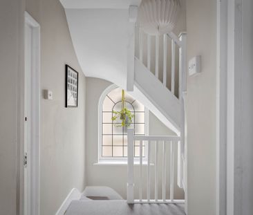 Vale Road, Worcester Park - Photo 3