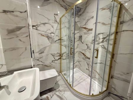 Flat to rent on - Photo 5