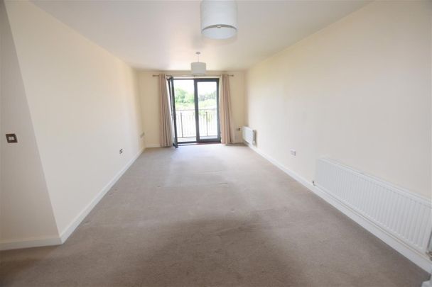 2 BED Apartment To rent - Photo 1