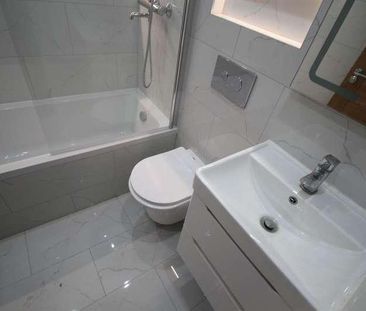 Park House, Station Road, Loudwater, High Wycombe, HP10 - Photo 5