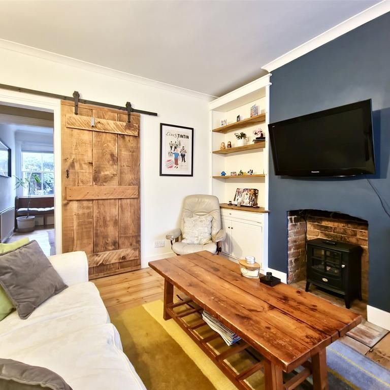 2 bedroom terraced house to rent - Photo 1