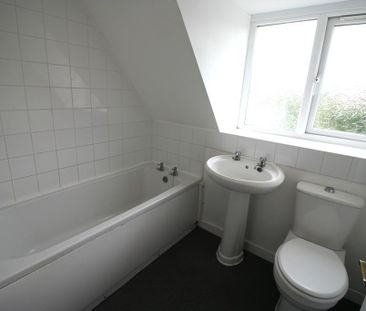 2 bedroom detached house to rent - Photo 5