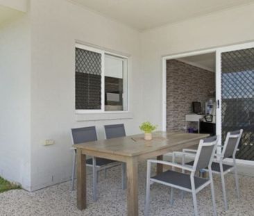 8 Nina Crescent, North Lakes QLD 4509 - House For Rent - $640 | Domain - Photo 5