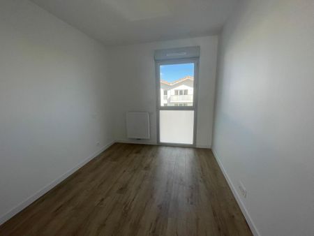 Location Appartement 2 pièces 85m² AYTRE 17440 - Photo 5