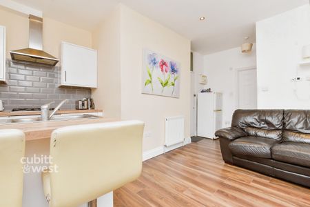 1 bedroom flat to rent - Photo 4