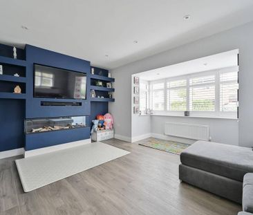 3 bedroom semi-detached house to rent - Photo 5