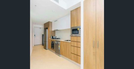 Furnished Spacial 2 Bedroom Unit with garden View at $850 Available now - Photo 2