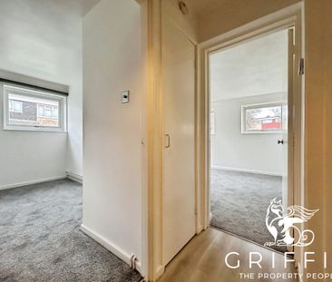 Braybrooke, Basildon, SS14 - Photo 4