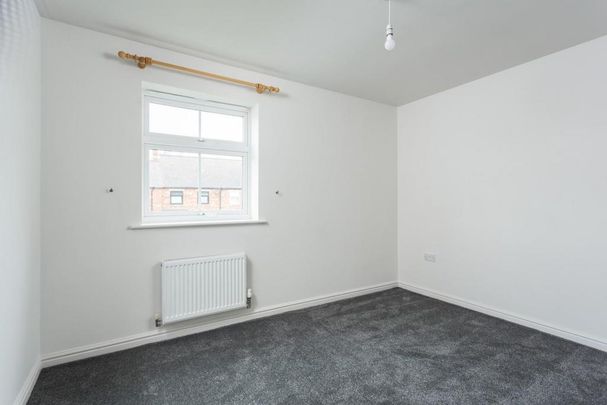 2 bedroom semi-detached house to rent - Photo 1