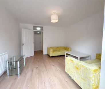 3 bedroom townhouse to rent - Photo 4