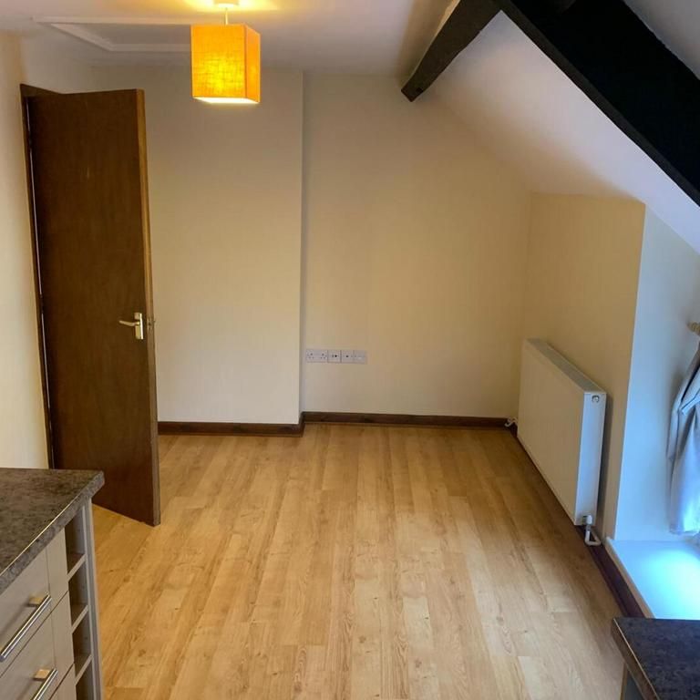 1 bedroom flat to rent - Photo 1