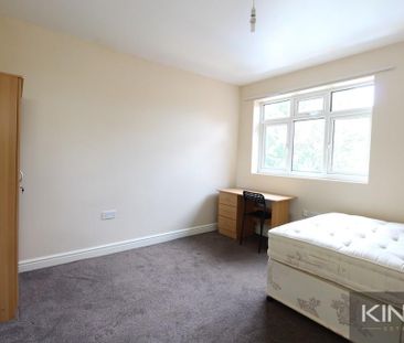 7 bedroom semi-detached house to rent - Photo 4