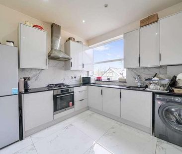 Parkside Way, North Harrow, HA2 - Photo 4