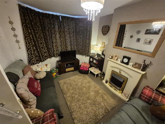 3 bedroom terraced house to rent - Photo 1