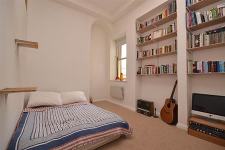 Belvedere, Bath, Somerset, BA1 - Photo 4