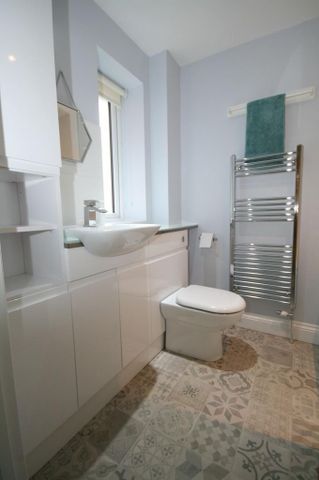 2 bedroom detached house to rent - Photo 2