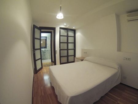 Apartamento de alquiler en La Catedral - Photo 3