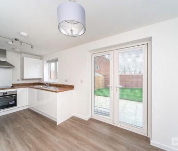 3 bedroom semi-detached house to rent - Photo 5