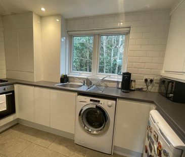 1 bedroom flat to rent - Photo 6