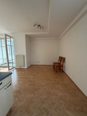 Zentrale 2-Zimmer Wohnung in Ried im Innkreis - Photo 1