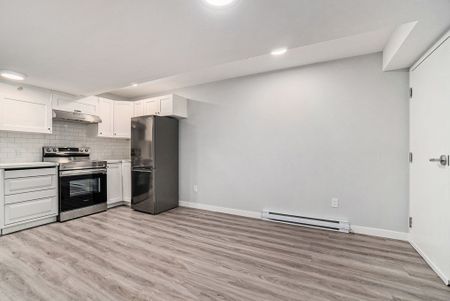 For Lease - 1675 Baseline Road Unit# B, Belair Park - Copeland Park and Area, Ontario - Photo 3