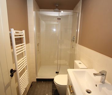 2 Bedroom Apartment, Chester - Photo 2
