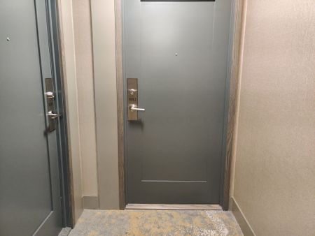 For Lease - 35 Watergarden Drive Unit# 1012, Mississauga, Ontario - Photo 3
