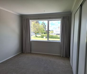 Welcome to your dream home! - Photo 2