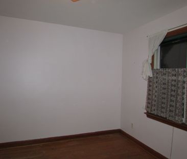 For Lease - 21 Black Creek Boulevard, Toronto, Ontario - Photo 1