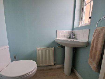 2 bedroom semi-detached house to rent - Photo 5