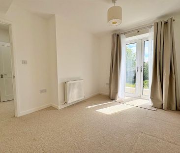 3 bedroom bungalow to rent - Photo 3