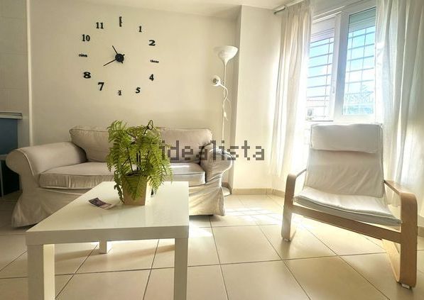 Alquiler de piso en Plaza Virgen de la Peña, 10