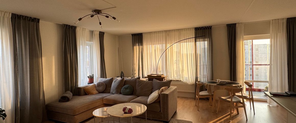 Valthornsgatan, Västra Frölunda - Photo 1