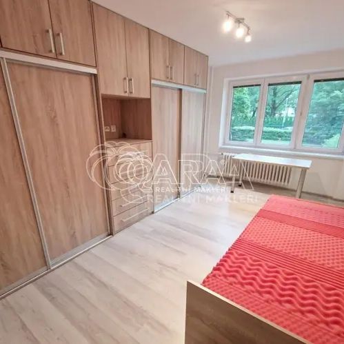 Pronájem bytu 1+kk, 21 m - Photo 1