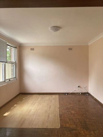 3-Bedroom Home with Front & Back Yard – Prime Hurstville Location - Photo 4