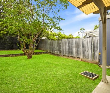 Good Size Townhouse With Fresh Updates Throughout! - Photo 6