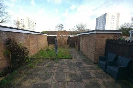 3 bedroom terraced house to rent - Photo 4