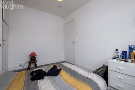 4 bedroom terraced house to rent - Photo 5