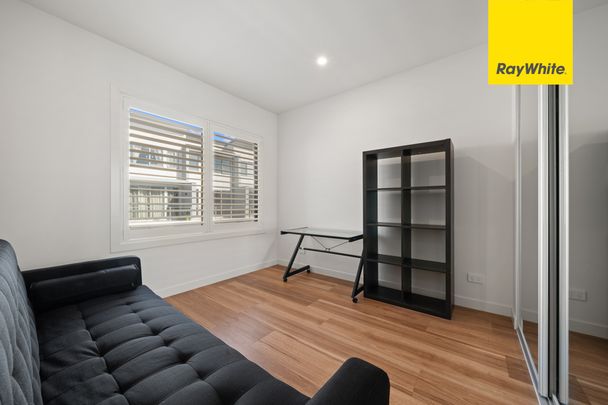 84/44 Marie Little Crescent, Denman Prospect ACT 2611 - Townhouse For Rent | Domain - Photo 1