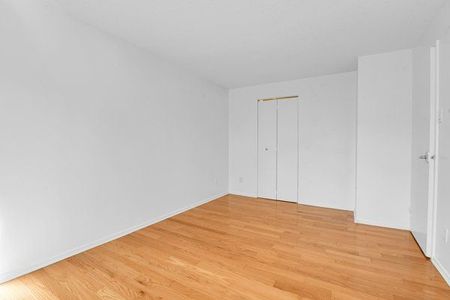 For Lease - 1599 Lassiter Terrace Unit# 217, Beacon Hill North - South and Area, Ontario - Photo 5