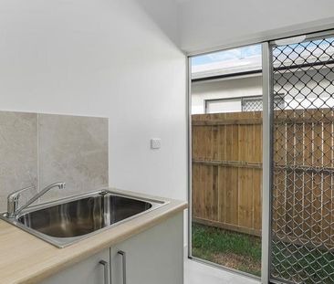 Spacious Family Home for Rent - Trinity Beach - Photo 5