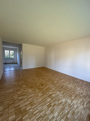 Helle 3.5-Zimmerwohnung im Hochparterre - Photo 1