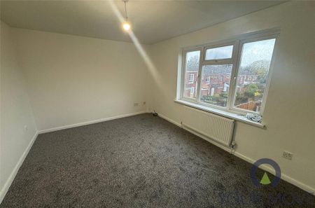 4 bedroom end of terrace house to rent - Photo 5